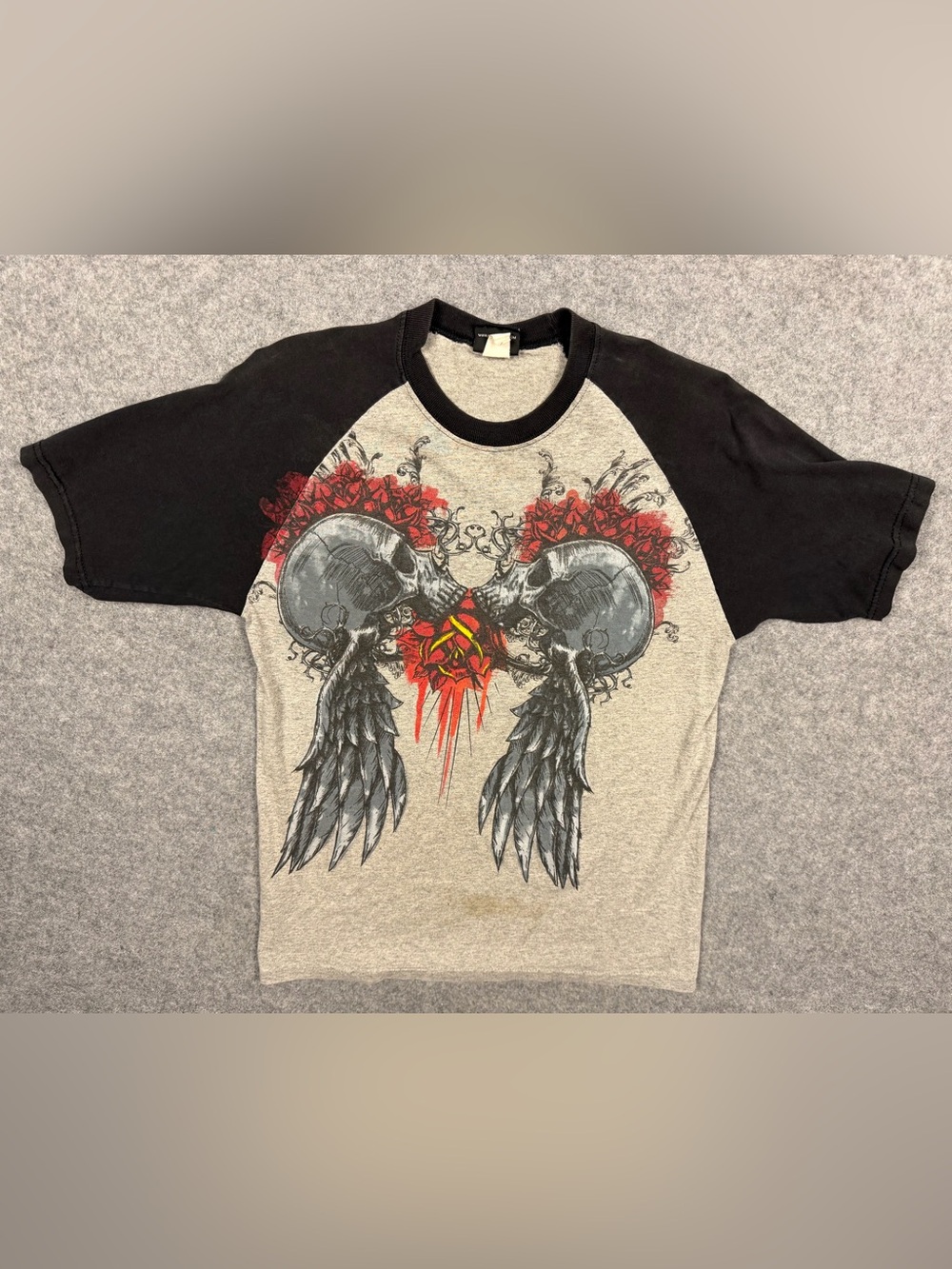 Hybrid Y2K Skull Wings Graphic Raglan T-Shirt